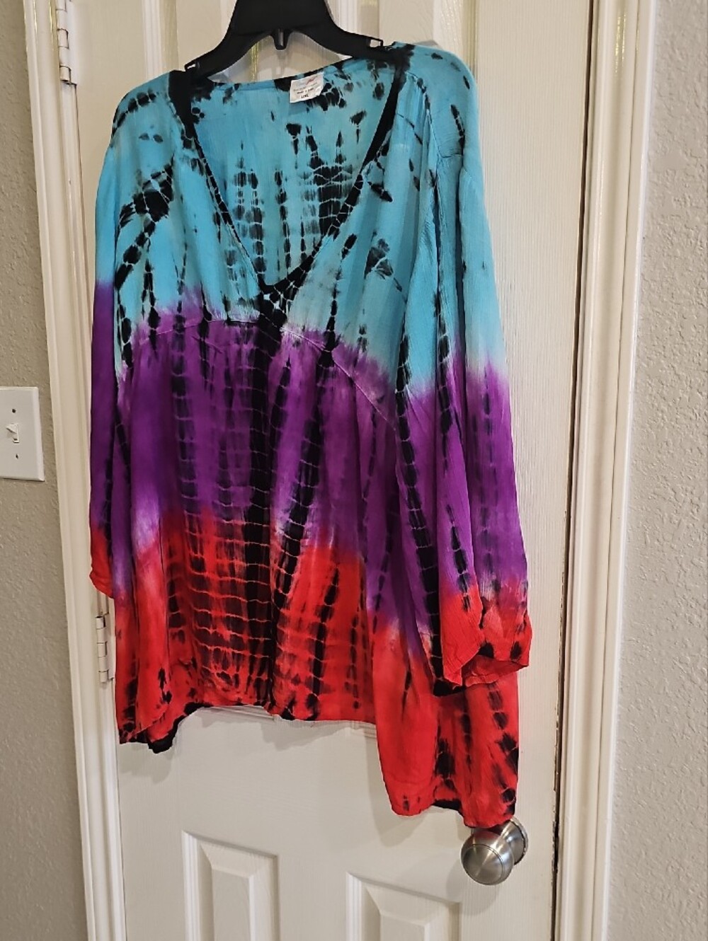 Greater Good Tie-Dye V-Neck Gauzy Tunic Top - Aqua, Purple & Red L/XL - Picture 4 of 14